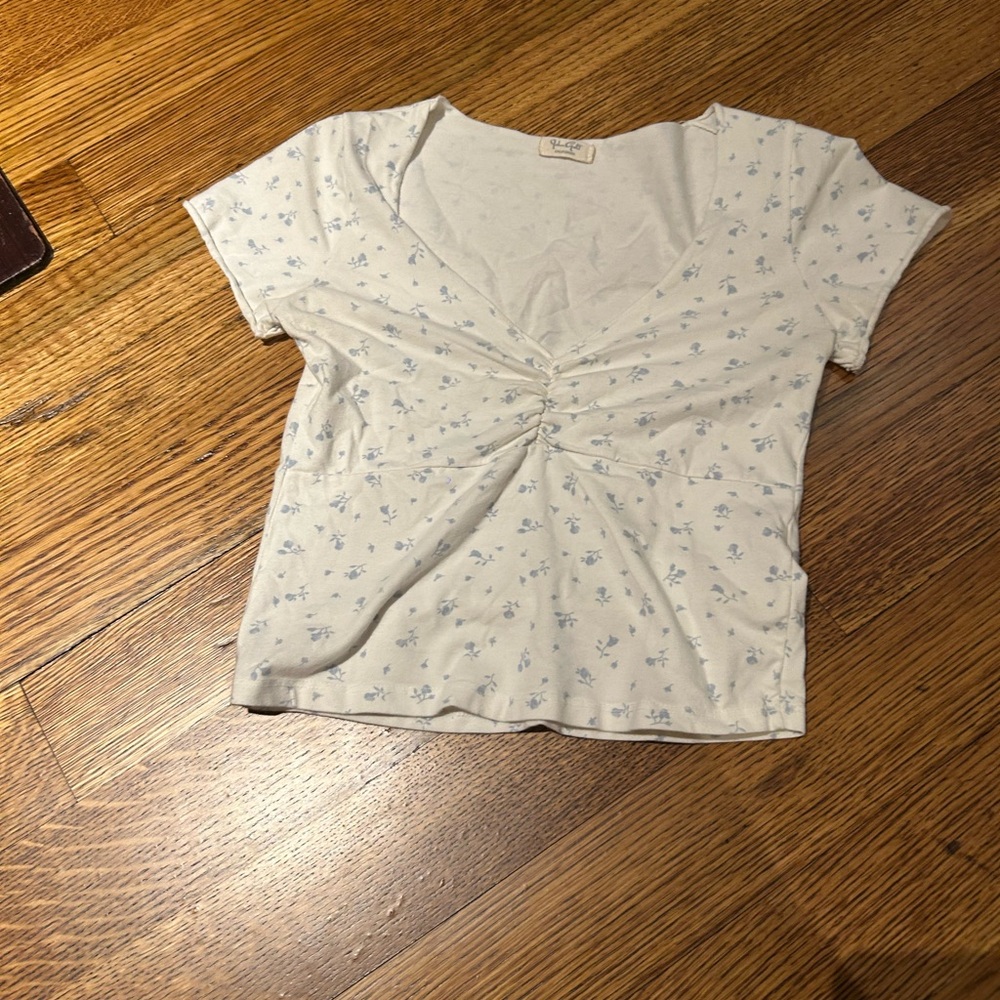 Brandy Melville Light blue floral Gia top